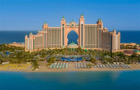 royal club at palm jumeirah|hotels on the palm dubai.